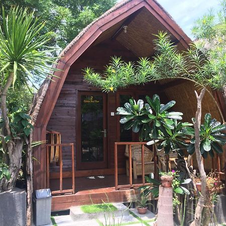 The Golden Ave Bungalow Hotel Gili Trawangan Bagian luar foto