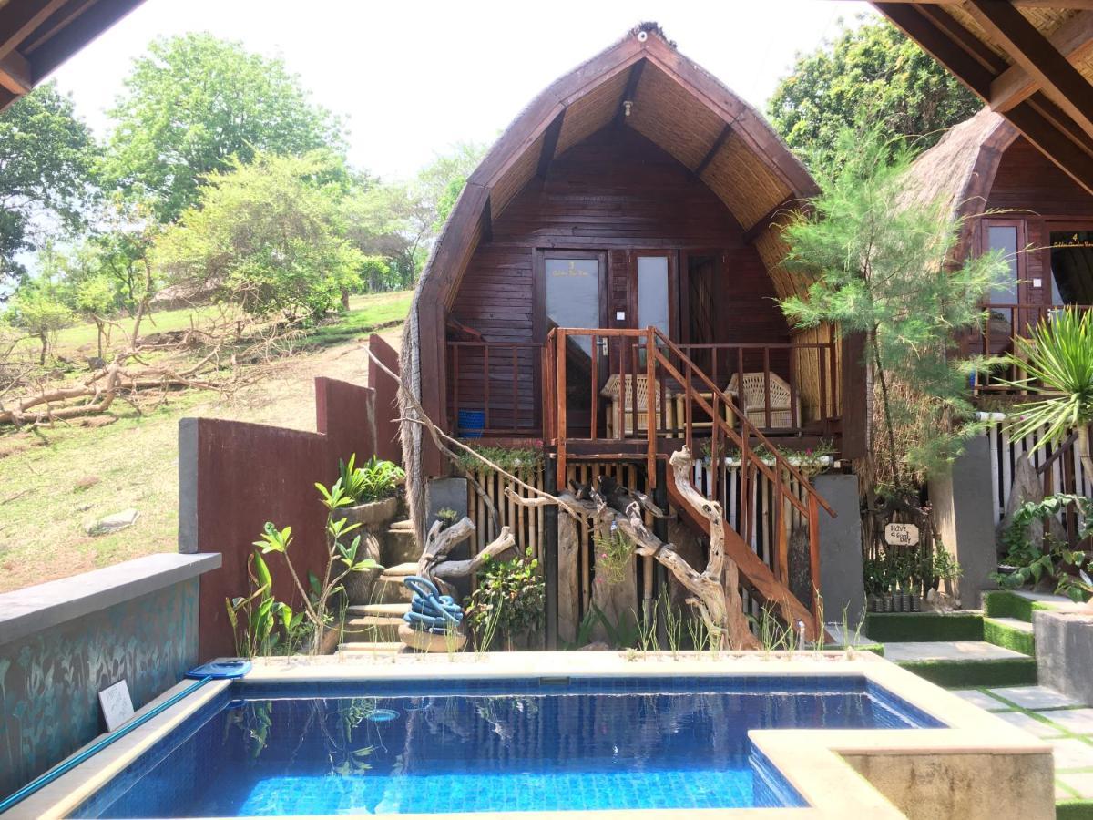 The Golden Ave Bungalow Hotel Gili Trawangan Bagian luar foto